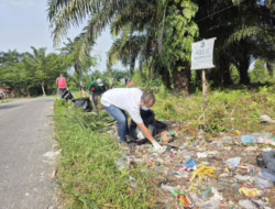 Peringati Hari Lingkungan Hidup, PLN Icon Plus Gelar Clean Up TPS Illegal di Umban Sari Atas Rumbai