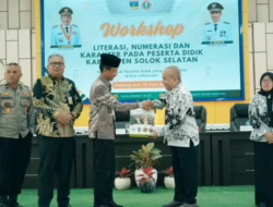 Fokus Karakter dan Literasi, Wabup Yulian Efi: Pendidikan Akademik tak Cukup