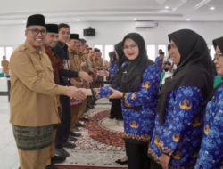 Lantik 61 Orang PPPK, Wako Hendri: Kuasai Bidang, Bekerjalah dengan Penuh Dedikasi