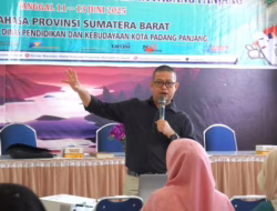 Bimtek Guru Utama Revitalisasi Bahasa Minangkabau Digelar di Padang Panjang
