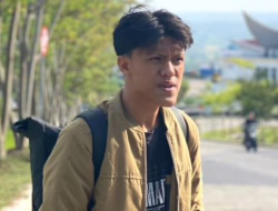 Botol Kosong di Atas Bukit