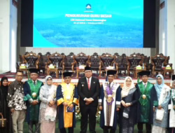Hadiri Pengukuhan Guru Besar, Wabup Apresiasi UIN MY Batusangkar