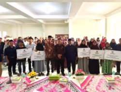 Pemko dan Baznas Bukittinggi Salurkan Zakat kepada 125 Mustahik