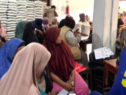 Nagari Tanjung Alai Salurkan 4,16 Ton Beras Bantuan Pangan kepada 208 KK
