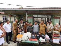 Wawako Mulyadi Serahkan Bantuan untuk Korban Kebakaran di Desa Naras Hilir