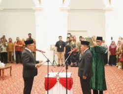 Wako Ramlan Lantik Rismal Hadi sebagai Sekretaris Daerah Kota Bukittinggi