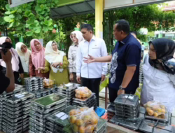 Anggota Komisi IX DPR RI, Ade Rizki Pratama Tinjau Pelaksanaan MBG di Pariaman