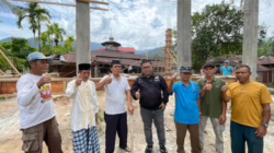 Rico Alviano Serahkan Bantuan TJSL 100 Juta untuk Mushala Baitussalam di Kota Padang