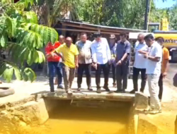 Saluran Drainase di Nagari Campago Selatan Dibersihkan, Wabup Rahmat Hidayat Apresiasi Inisiatif Warga
