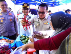 Polres Tanah Datar Gelar Gerakan Pangan Murah, Bupati Eka Putra Dukung Penuh