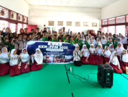 Mahasiswa KKN UNES Edukasi Literasi Media di SDN 20 Kelurahan Binuang Kampung Dalam