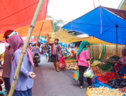 Aktifitas Pedagang di Pasar Kamih Painan
