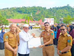 Bupati Hendrajoni Terima Dua Penghargaan Kemenag RI atas Dukungan dan Inovasi Pelayanan Haji