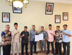 Bawaslu dan Kwarcab Pramuka Pessel Tandatangani PKS Rintis Saka Adhayasta Pemilu