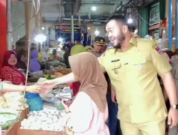 Belanja di Pasar Lubuk Buaya, Harga Lebih ‘Manenggang’