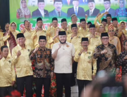 Ketua IKTDPP Fadly Amran Lantik Pengurus IKTDPP Kota dan Kabupaten Solok