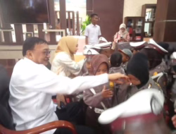 Bupati Hendrajoni dan Bunda PAUD Sambut Hangat Kedatangan Murid TK Zanafi