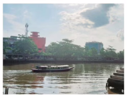 “Cinta yang Mengalir di Tanah Seribu Sungai”