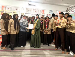 Shirley Idris, Ratu Puisi Tari Malaysia dan Sastri Bakry Mengajar Siswa SMKN 1 dan 2 Padang Panjang