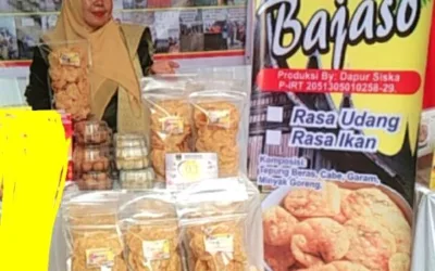 Tekad Siska: Dari Ibu Rumah Tangga Biasa jadi Pengusaha Karupuak Sala Khas Pariaman