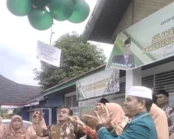 Kepala Kemenag Pasaman Barat Lepas Balon Dimulainya Gebyar HAB ke-80 dan HUT DWP