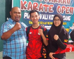 Tujuh Karateka dari Sarawak: Mengulang Nostalgia, Mengukir Emas di Padang