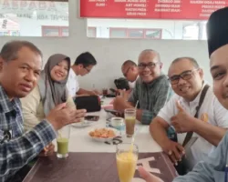 Obrolan Santai di Kantin UNES: Dari Merosotnya Literasi hingga Nasib Atlet yang Sering Dilupakan