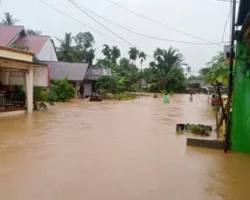 Kota Padang Darurat Bencana: Sekolah Diliburkan, Siswa Belajar Secara Daring dari Rumah
