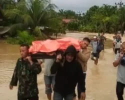 Pemulangan Jenazah di Batang Saman Dilakukan Secara Estafet