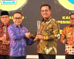 Solsel Raih Predikat Badan Publik Informatif, Peringkat Tiga Terbaik di Sumbar