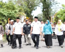 ASN Pemko Pariaman Ikut “Badoncek” Pembangunan Masjid Raya Kampung Baru