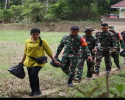 DPD PKS dan Kodim 0311/Pessel Salurkan Bantuan untuk Korban Banjir dan Longsor