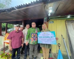 Rico Alviano Salurkan Program BPBL di Sijunjung: Satu Listrik, Satu Harapan untuk Kehidupan Lebih Terang