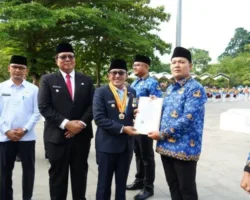 Penantian Panjang Berbuah Manis, Bupati Eka Putra Lantik 1.334 PPPK Paruh Waktu