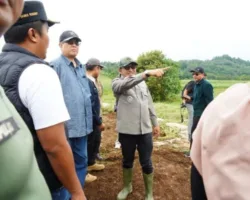 Bupati, Wagub dan Dirjen Kementerian PKP Kunjungi Lokasi Rencana Pembangunan Huntap