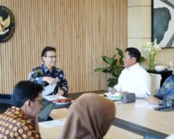 Bupati JKA Temui Menkes, Dorong Penguatan Layanan Kesehatan Pasca Banjir