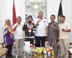 Raih Perak di Sea Games 2025, Yota Balad Beri Apresiasi dan Beasiswa kepada Zikrha Dwi Putri