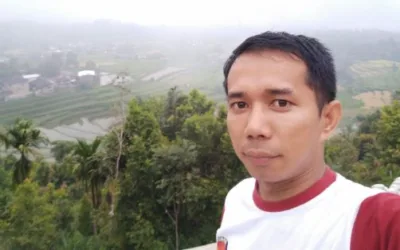 Guru “Di Persimpangan Tuntunan dan Tuntutan”