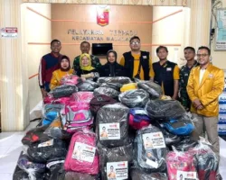 Hanura Salurkan Bantuan untuk Warga Malalak, Banyak Akses Jembatan Masih Terputus