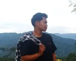 Bukan Perubahan Permanen, Ini Alasan SPBU Gunakan Celana Jeans Selama Masa Satgas Nataru 2025