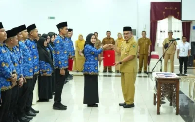 117 PPPK Paruh Waktu Pemprov Terima SK, Sekdaprov Ingatkan Disiplin dan Etos Kerja