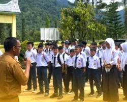 Meski Jembatan Putus Pasca Bencana, SMPN 1 Batang Anai Gerak Cepat Pastikan 113 Siswa Ikuti PAS