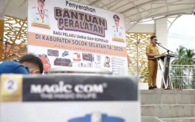 Pemkab Solsel Perkuat UMKM dengan Digitalisasi dan Dukungan Peralatan