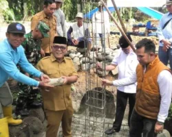 Bupati Yulianto Letakkan Batu Pertama Pembangunan Koperasi Merah Putih di Pujorahayu