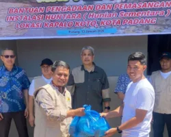 MKI Peduli Dukung Instalasi Listrik Huntara di Padang
