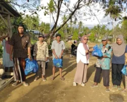 FPS-PTBI Hadir di Tengah Lumpur, Dosen Tata Boga Salurkan Bantuan untuk Korban Banjir Bandang