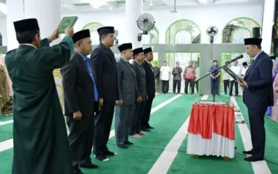 Wabup Agam Lantik Lima Pejabat Hasil Seleksi Terbuka di Masjid Agung Nurul Falah