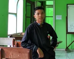 Dipersimpangan Dunia Maya dan Nyata: Bagaimana Hidup Anak Remaja Saat Ini?