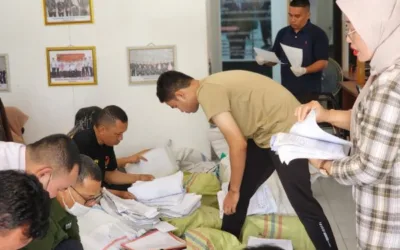 Masuki Pekan Kedua, Bawaslu Pesisir Selatan Lanjutkan Pemilahan Arsip Pemilu
