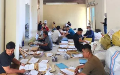 Bawaslu Pesisir Selatan Lakukan Persiapan Pemusnahan Arsip Pemilu